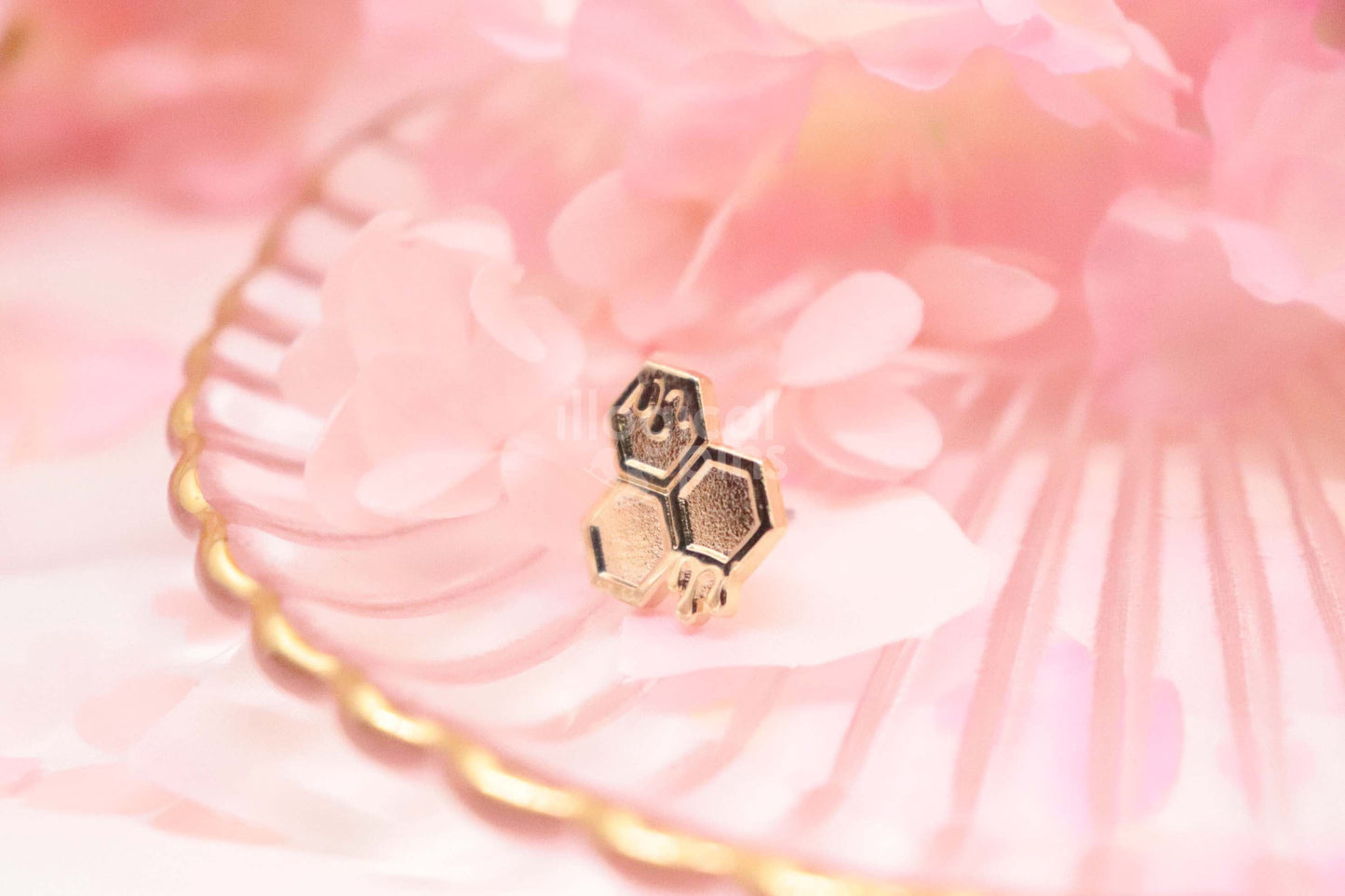 Gold Honeycomb Earrings